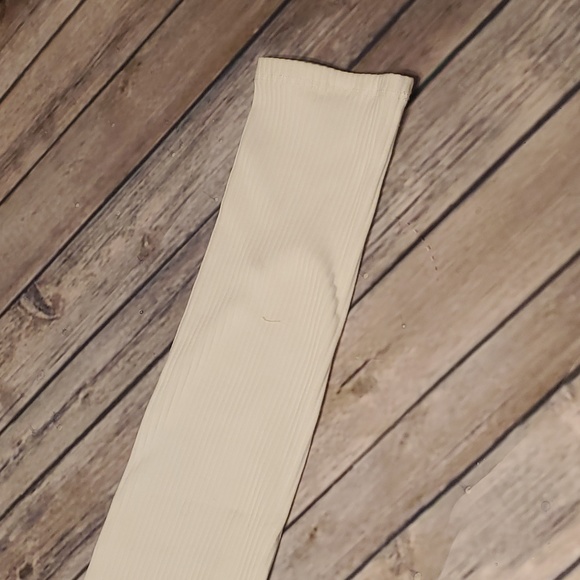 NWTS BLUE B. CRYSTAL DRIP RIBBED CROP TOP | MEDIUM - Picture 12 of 16